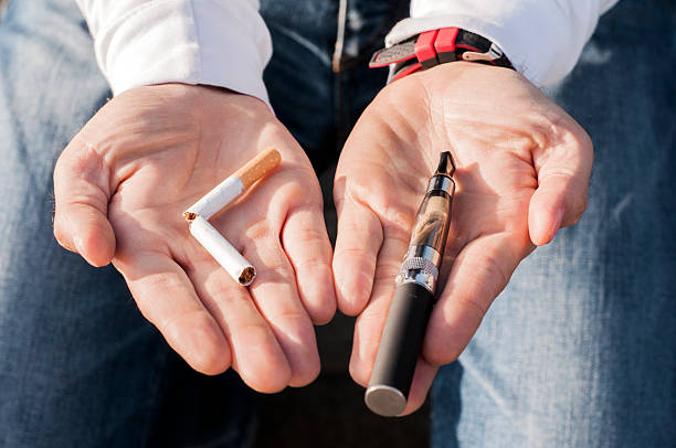Adjustable airflow control ring on disposable vape device